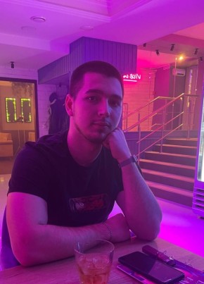 Максим из Твери 22 года