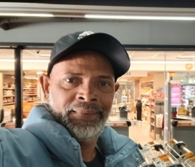 Robert, 18, West Chicago