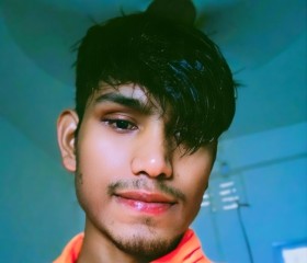 Praveen Kumar, 22, Surat