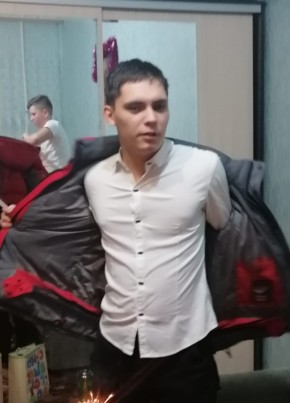 Александр, 24, Россия, Николаевск-на-Амуре