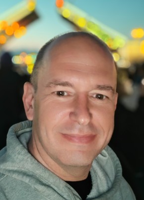 Oleg, 47, Russia, Saint Petersburg