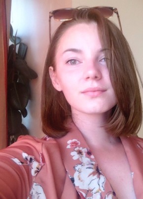 дарья, 25, Россия, Омск