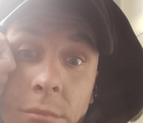 Dmitriy, 30, Emelyanovo