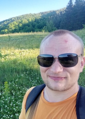Anton, 37, Russia, Ufa