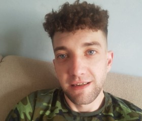 Chris, 34, Southend-on-Sea