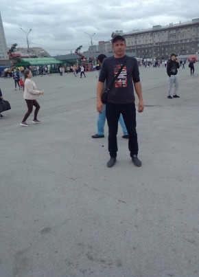 Александр, 33, Россия, Татарск