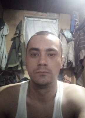 Макс, 34, Россия, Кодинск