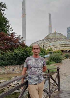 Андрей из Москвы 37 лет