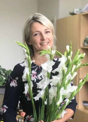 Olga, 39, Russia, Saint Petersburg