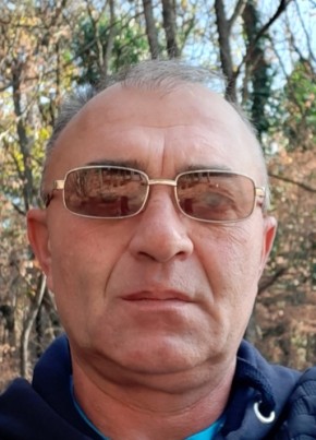 Виталий, 51, Россия, Алупка