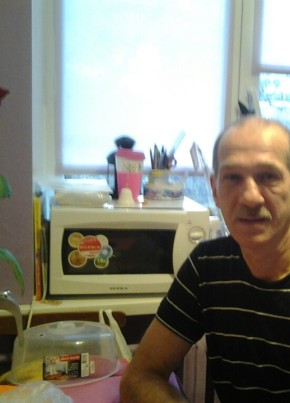 YaROShKA , 63, Russia, Saint Petersburg
