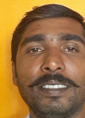 Selim Khan, 31, India, New Delhi
