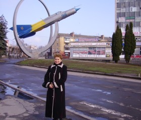 Лилия, 65 лет, Київ