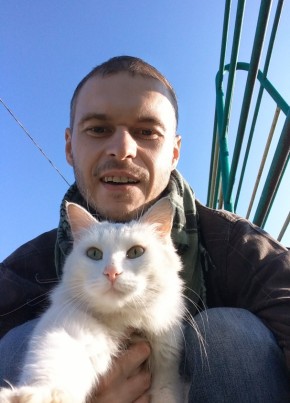 Александр, 40, Россия, Керва