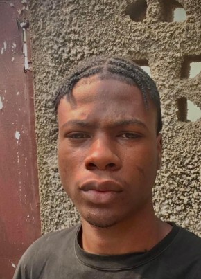 Daniel, 22, Republic of Cameroon, Yaoundé