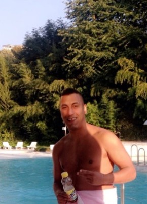 Mohamed, 32, République Française, Haguenau