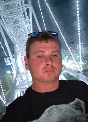 Андрей из Новороссийска 23 года