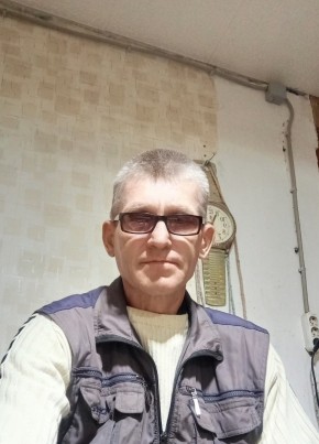 Александр из Чебаркули 48 лет