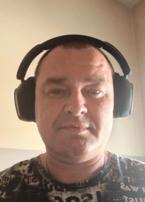 Олег из Сарапула 47 лет
