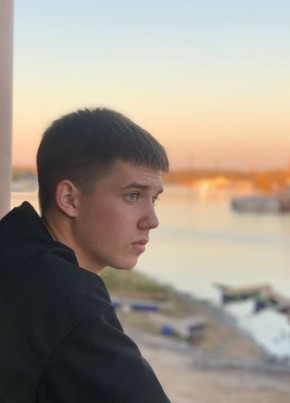 Алексей из Волгограда 22 года