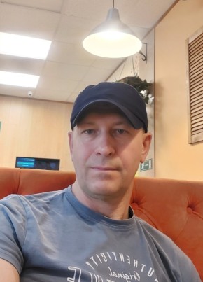 Илья, 54, Россия, Екатеринбург