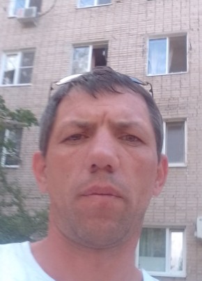 Василий, 40, Россия, Целина