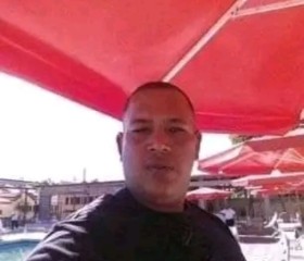 Yasmany, 36, Santa Clara