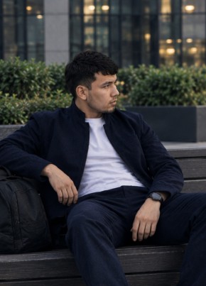 Maksim из Луги 23 года
