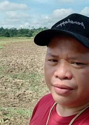Rammel Pecho, 43, Pilipinas, Lungsod ng Vigan