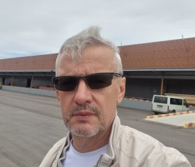 Valeriy, 52, Saint Petersburg