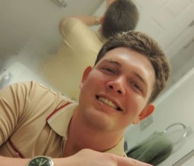 Darwin, 26, Layton