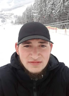 Євген Савчук, 27, Україна, Коломия