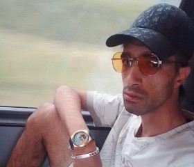 Ayoub, 26, Den Helder