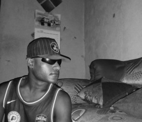 Alfian, 21, Abepura
