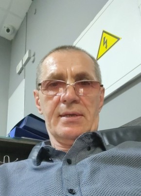 Андрей из Москвы 56 лет