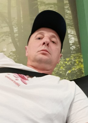 Сергей из Берасьце 41 год