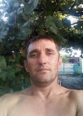 Игорь, 40, Россия, Варениковская