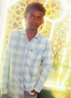 Khan Shahid из Indore 62 года
