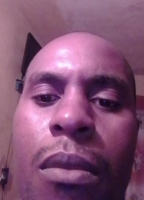Ogarro, 32, Jamaica, Montego Bay