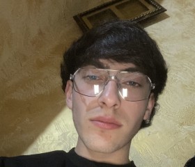 Arsen, 22, Batumi