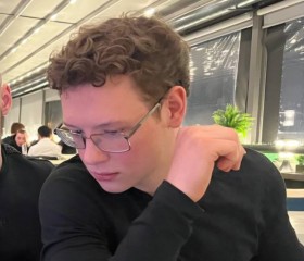 Святослав, 19, Moscow