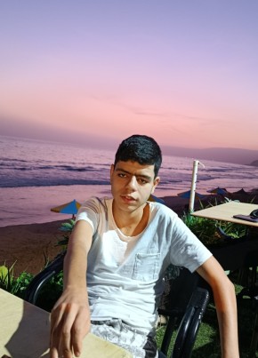 Rayane из أڭادير 18 лет