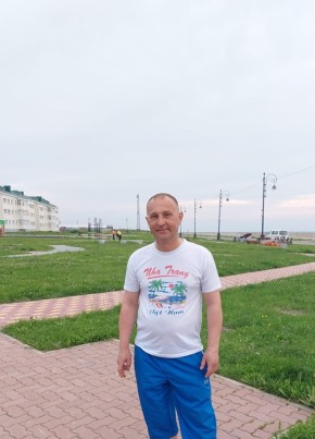 Анатолий, 44, Россия, Южно-Сахалинск