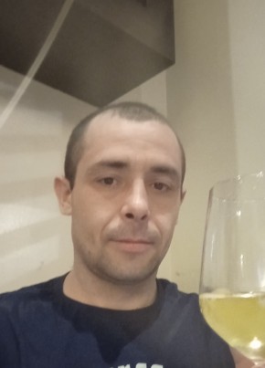 Arthur, 32, Repubblica Italiana, Maranello