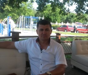 Олег, 47 лет, Геленджик