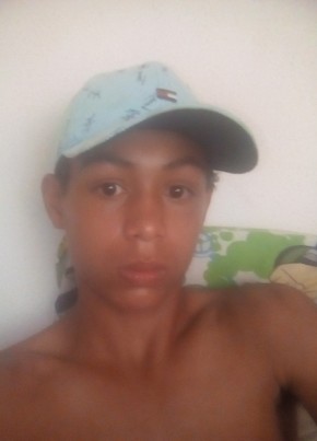 Everson, 21, República Federativa do Brasil, Cambé