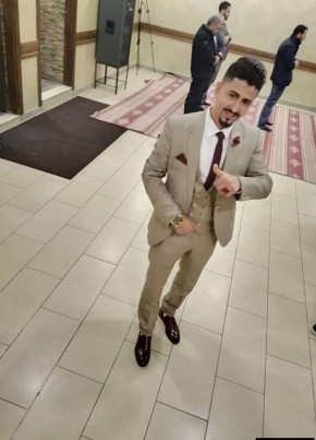 رائد из عمان 18 лет