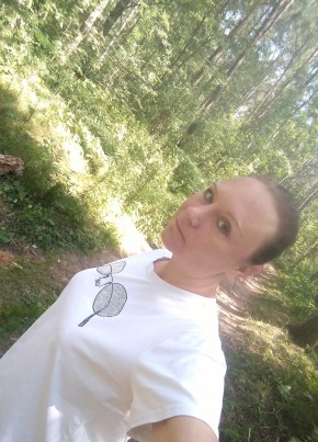 Екатерина, 41, Россия, Кобринское