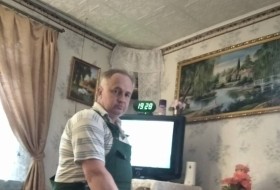Vladimir, 52 - Just Me