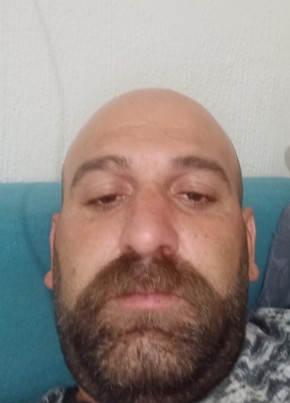 Cem Cem, 36, Türkiye Cumhuriyeti, Eskişehir